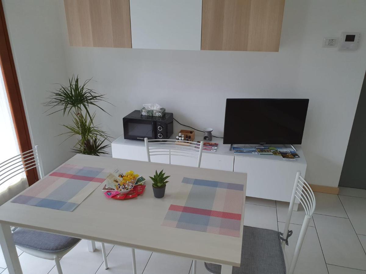 Bilocale Luminoso, Ottima Posizione Apartment Sondrio Exterior foto