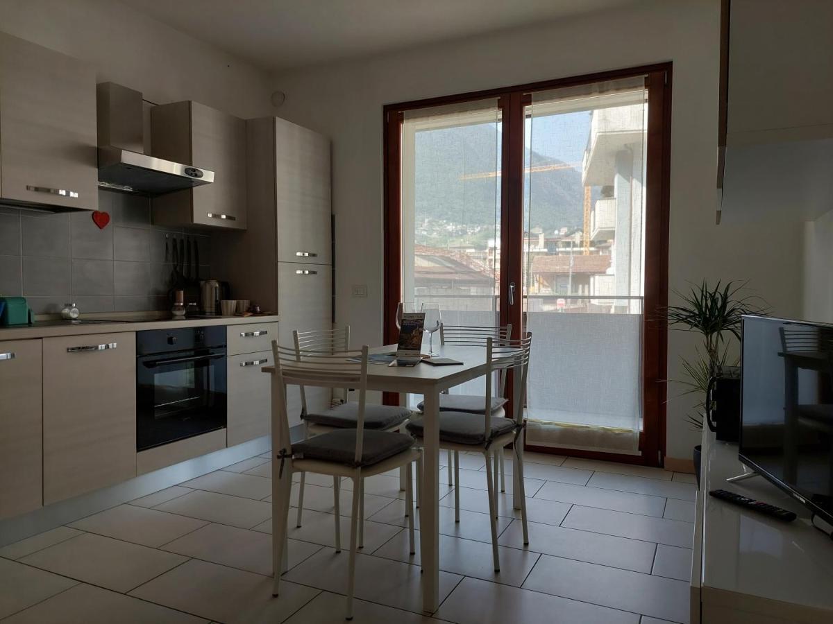 Bilocale Luminoso, Ottima Posizione Apartment Sondrio Exterior foto