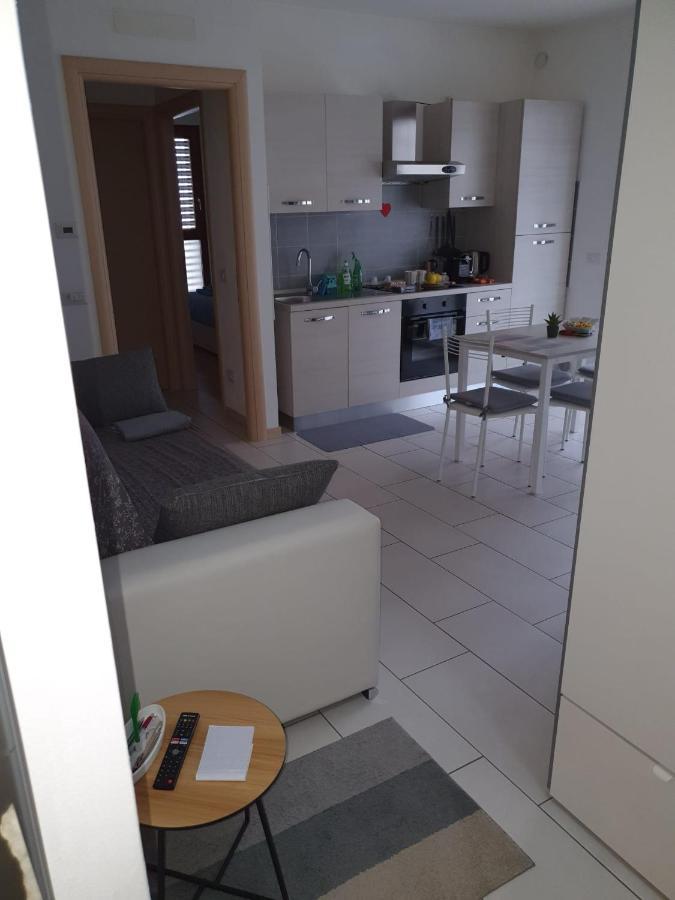 Bilocale Luminoso, Ottima Posizione Apartment Sondrio Exterior foto